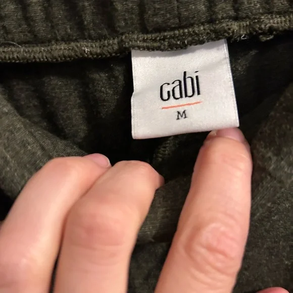 Cabi women’s olive green joggers pockets soft comfortable medium - Picture 5 of 5